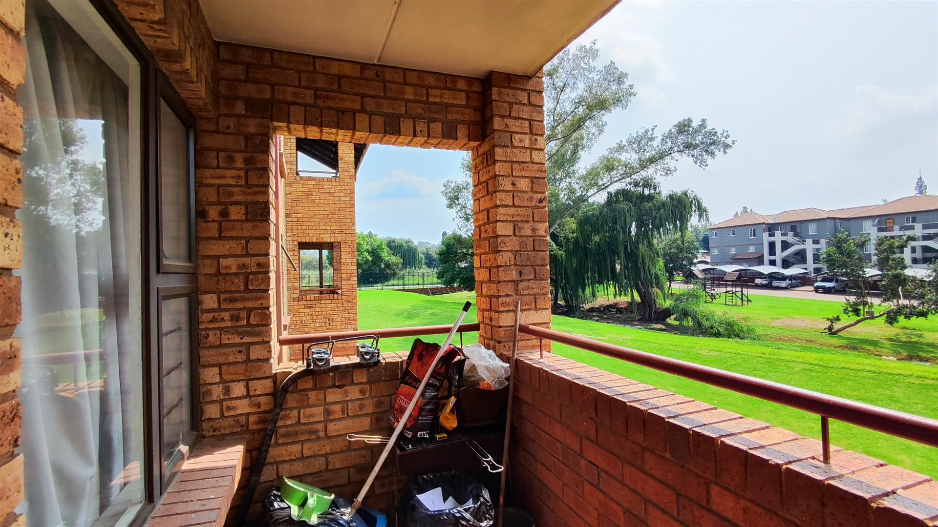 Balcony - 5 square meters of property in Castleview