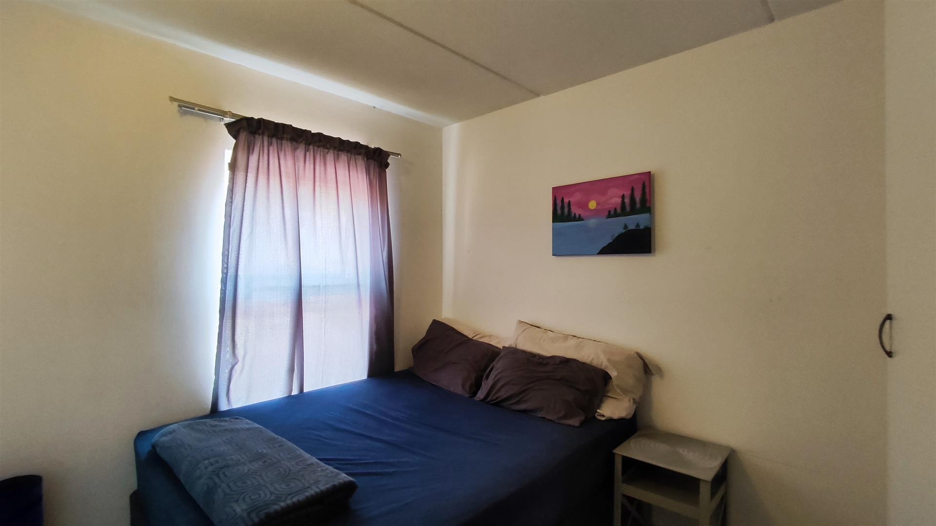 Bed Room 2 - 8 square meters of property in Castleview