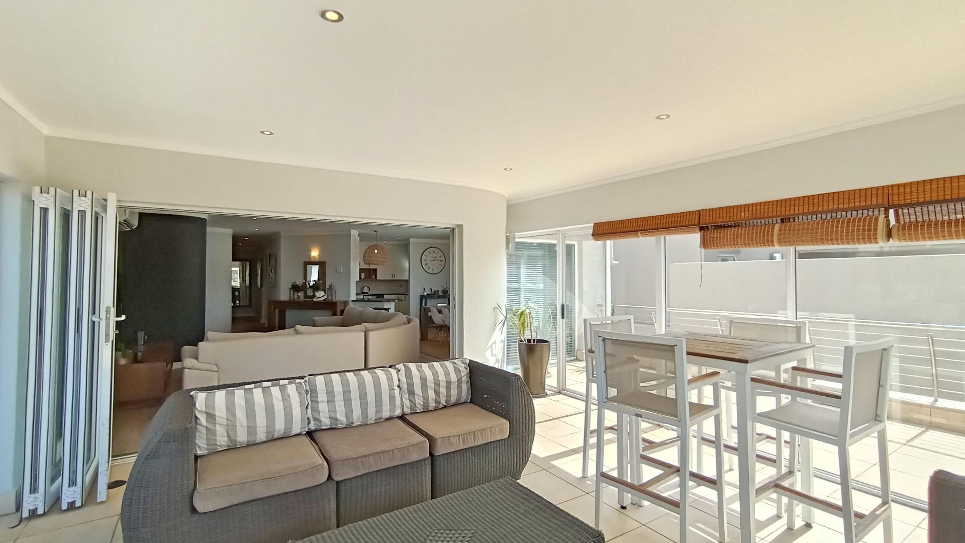 Balcony - 59 square meters of property in Simbithi Eco Estate