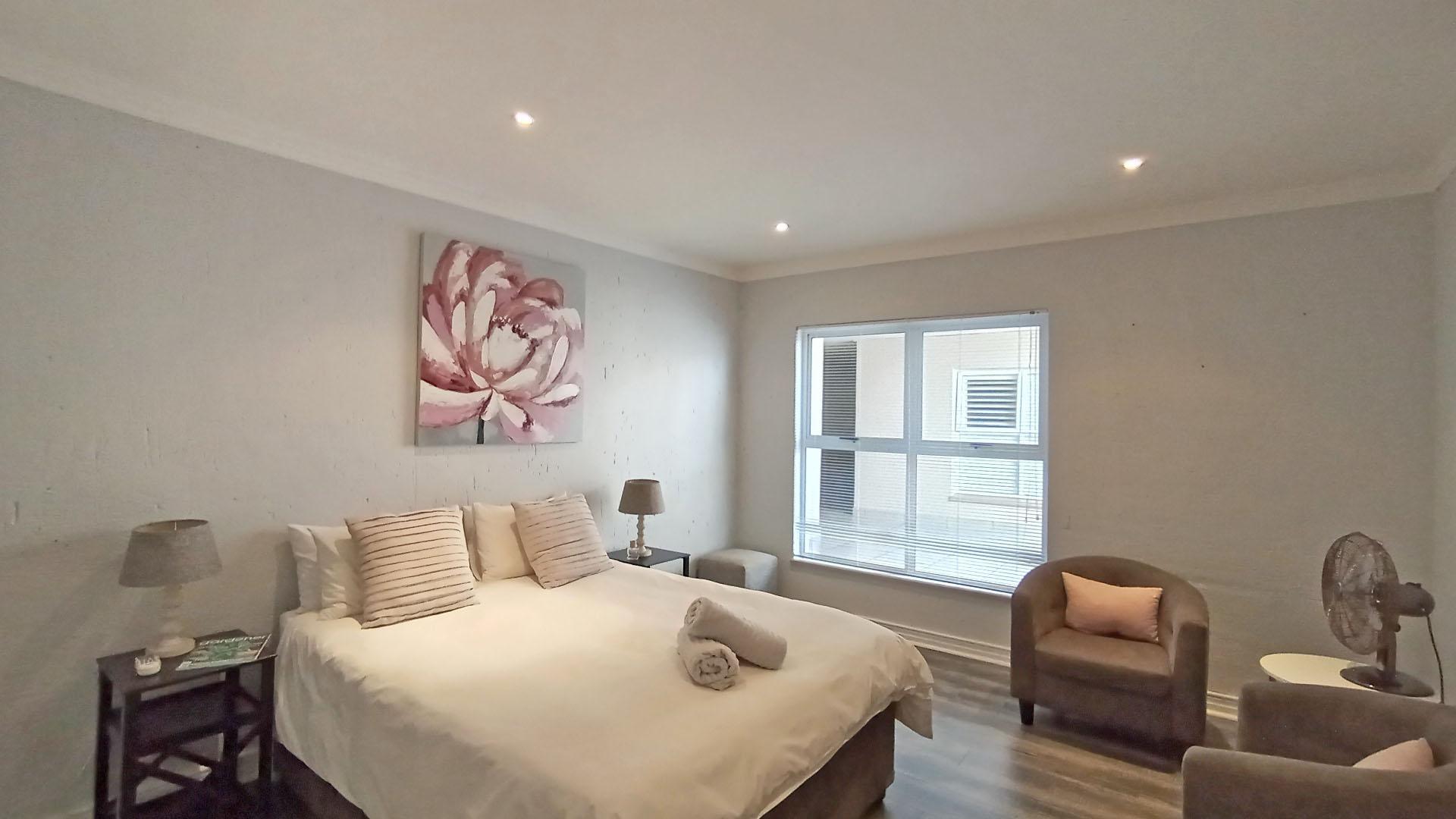 Bed Room 2 - 20 square meters of property in Simbithi Eco Estate