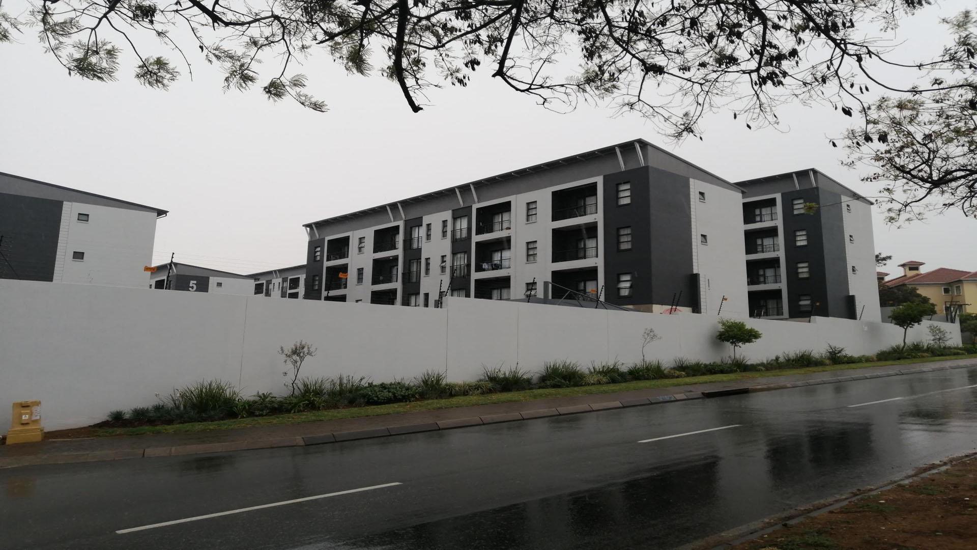 Front View of property in Grand Central