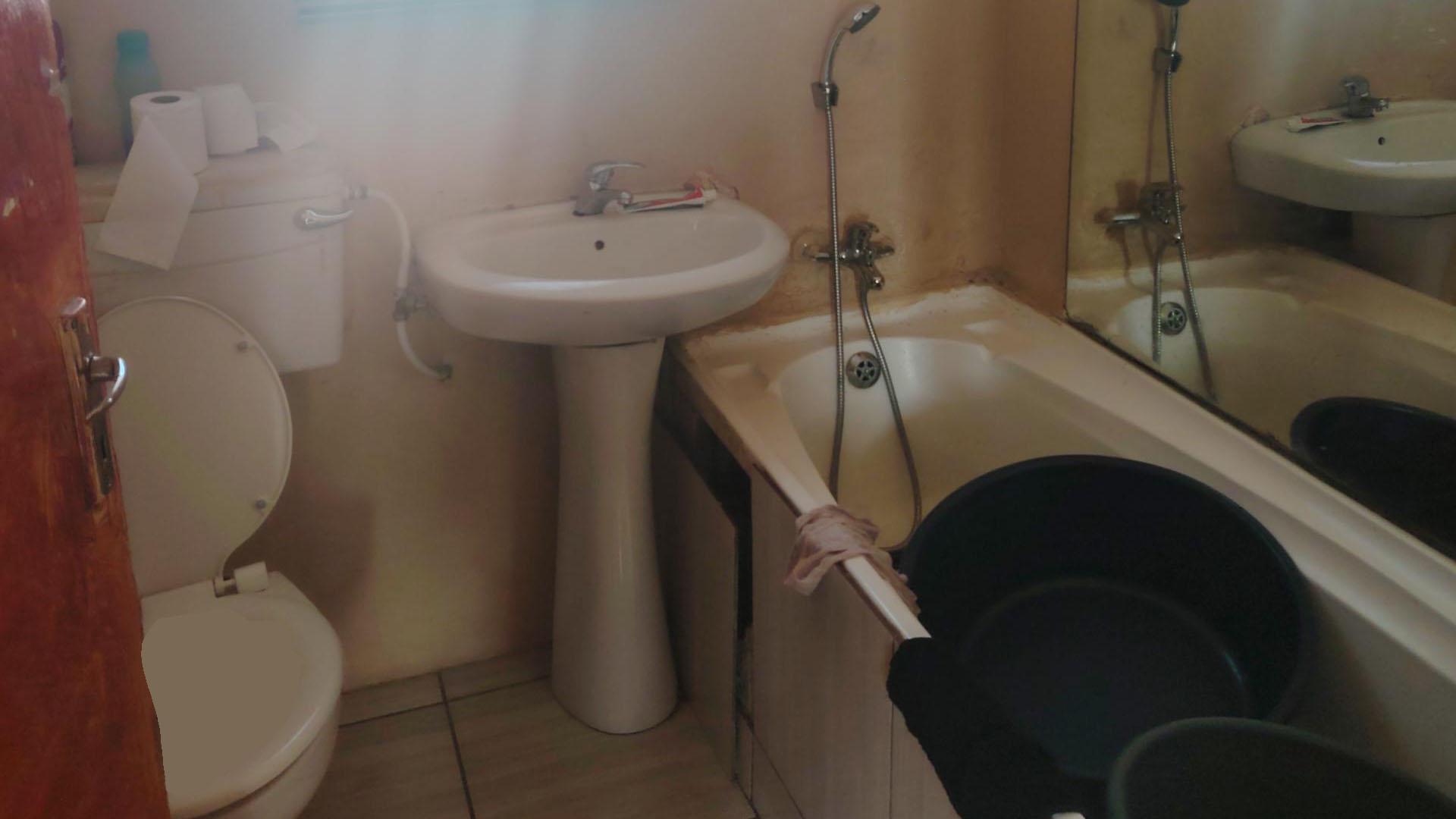 Bathroom 1 of property in Bloemfontein