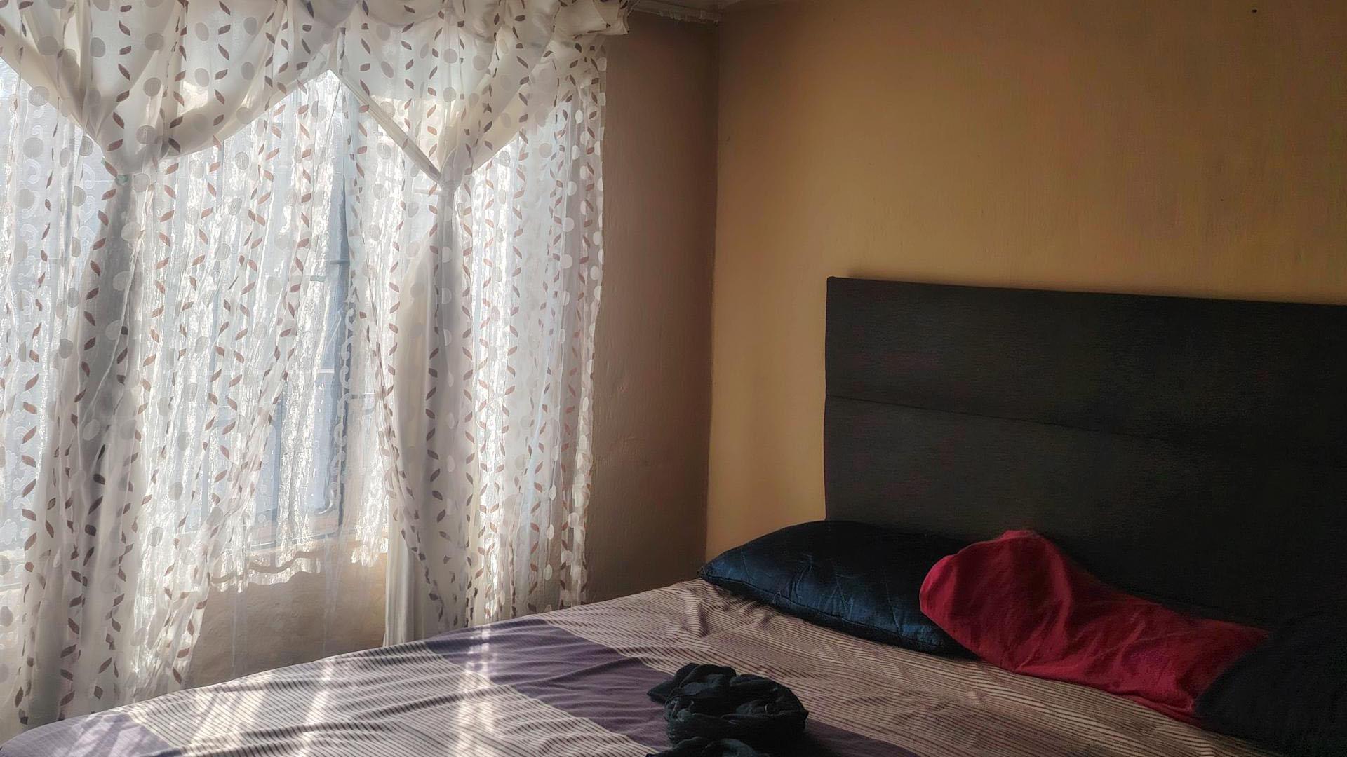 Bed Room 2 of property in Bloemfontein