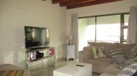 Lounges - 51 square meters of property in Paulshof
