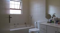 Main Bathroom - 5 square meters of property in Paulshof