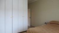 Main Bedroom - 17 square meters of property in Paulshof