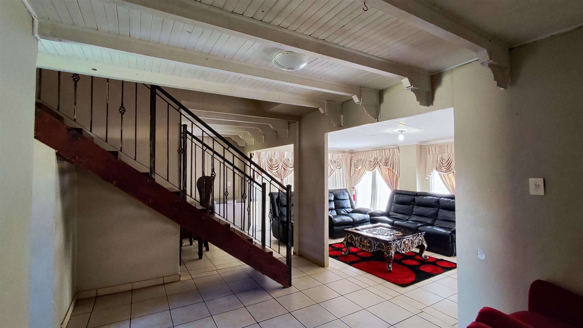 Spaces - 8 square meters of property in Crystal Park