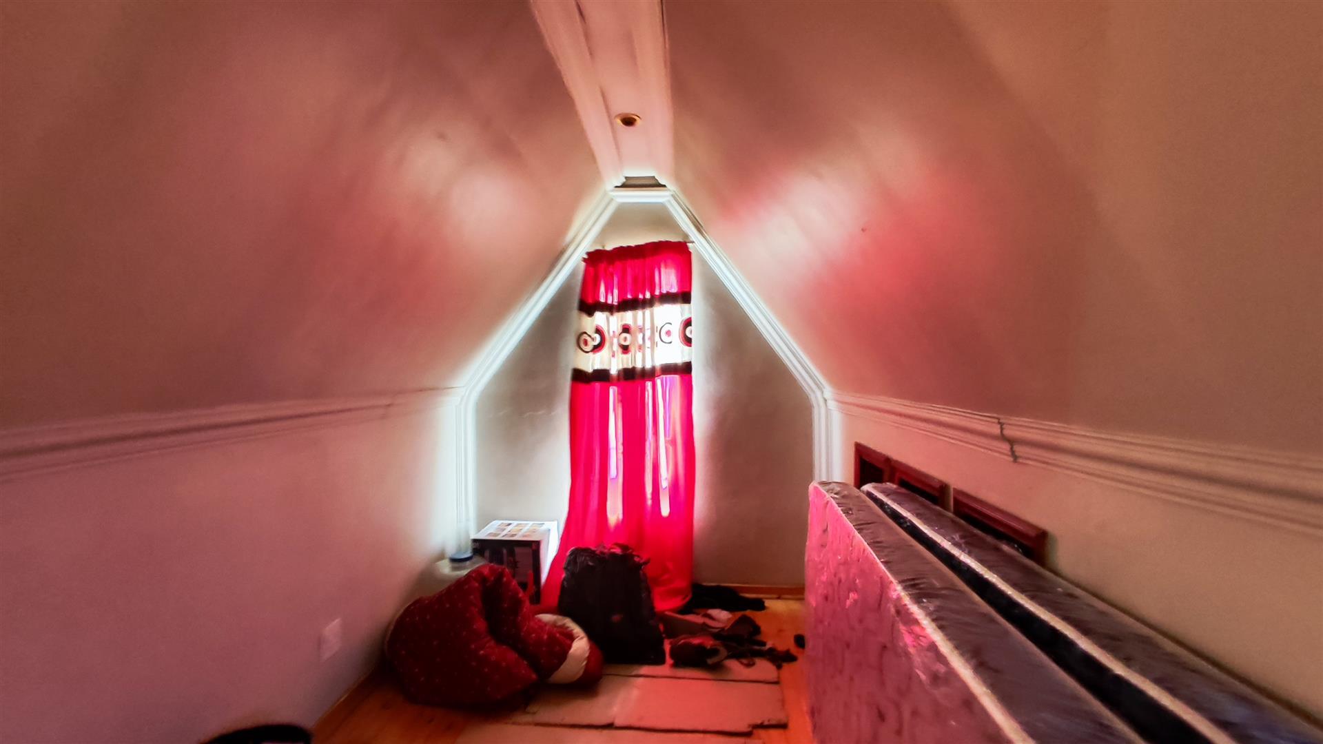 Spaces - 8 square meters of property in Crystal Park