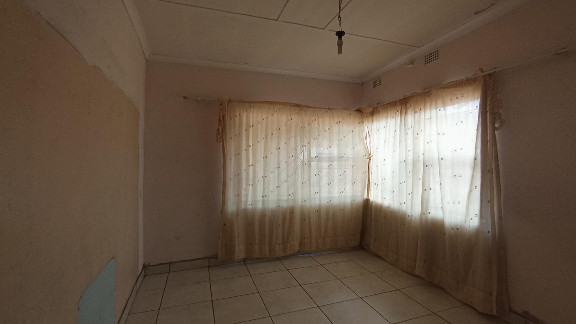 Bed Room 2 - 13 square meters of property in Ga-Rankuwa