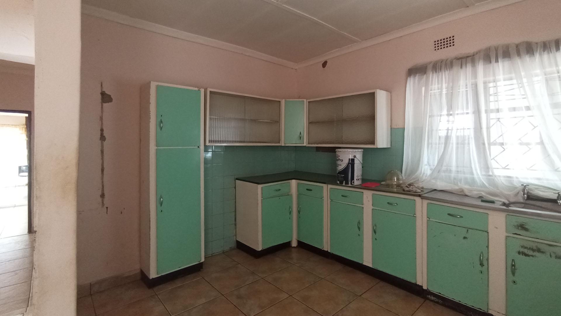 Kitchen - 21 square meters of property in Ga-Rankuwa