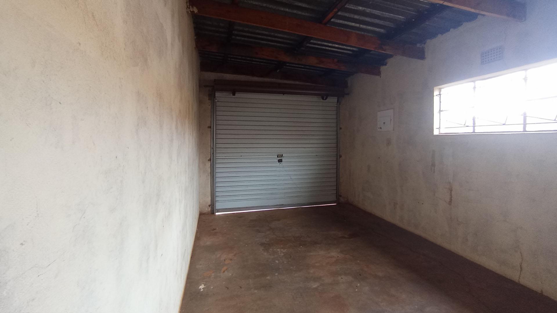 Spaces - 23 square meters of property in Ga-Rankuwa