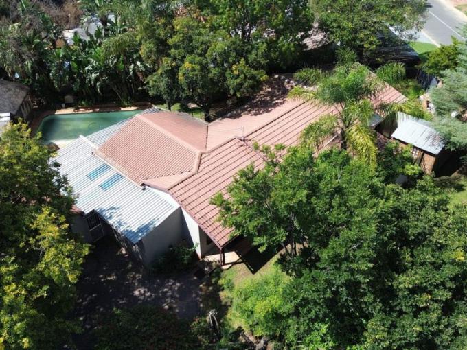 6 Bedroom House for Sale For Sale in The Reeds - MR671179