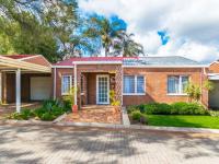  of property in Die Hoewes