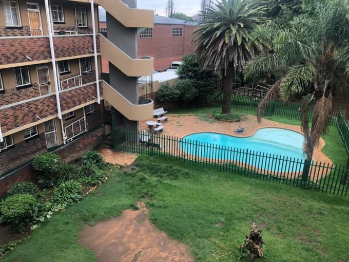 2 Bedroom Apartment for Sale For Sale in West Turffontein - MR671182