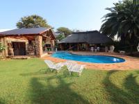 Swimming Pool of property in Doornlaagte