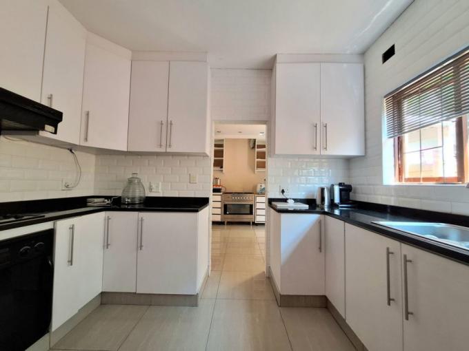 4 Bedroom Apartment for Sale For Sale in Morningside - DBN - MR671235