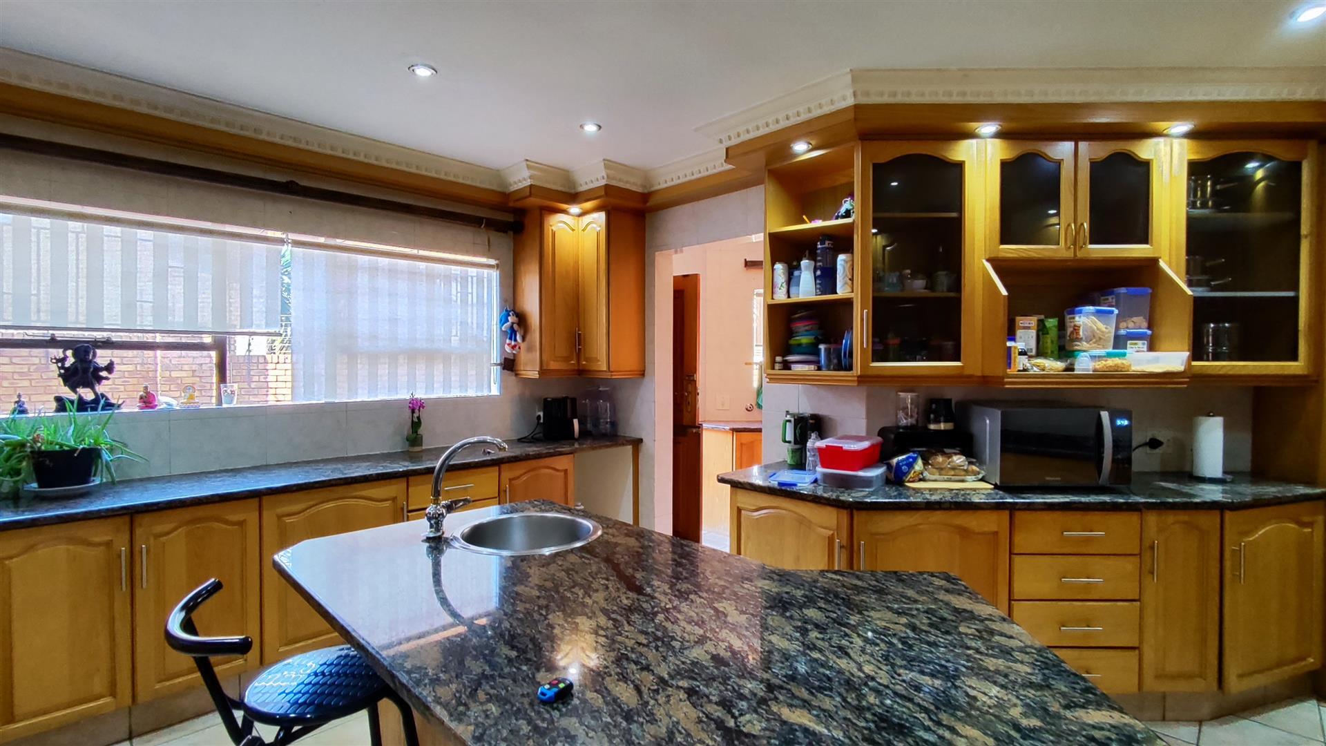 Kitchen - 16 square meters of property in Meyersdal