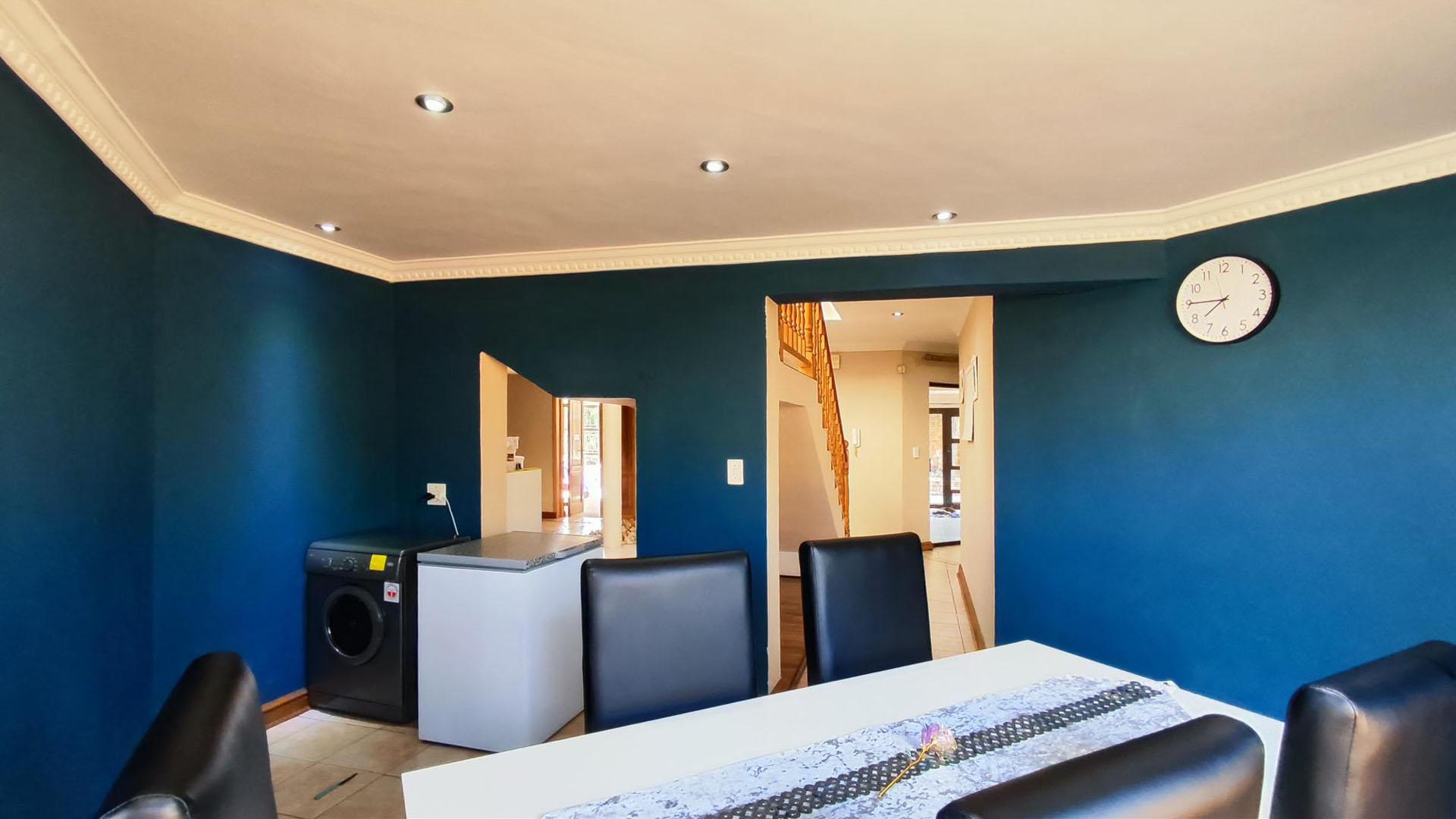 Dining Room - 16 square meters of property in Meyersdal