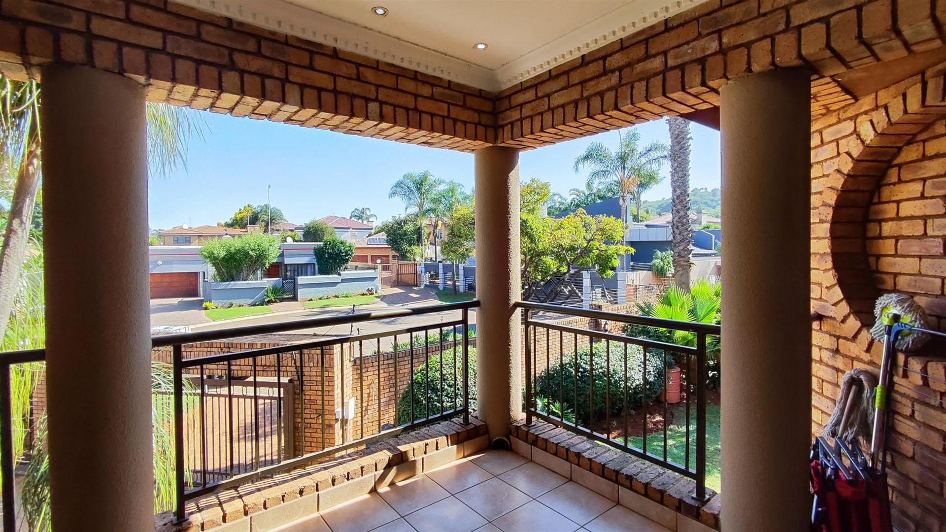 Balcony - 25 square meters of property in Meyersdal