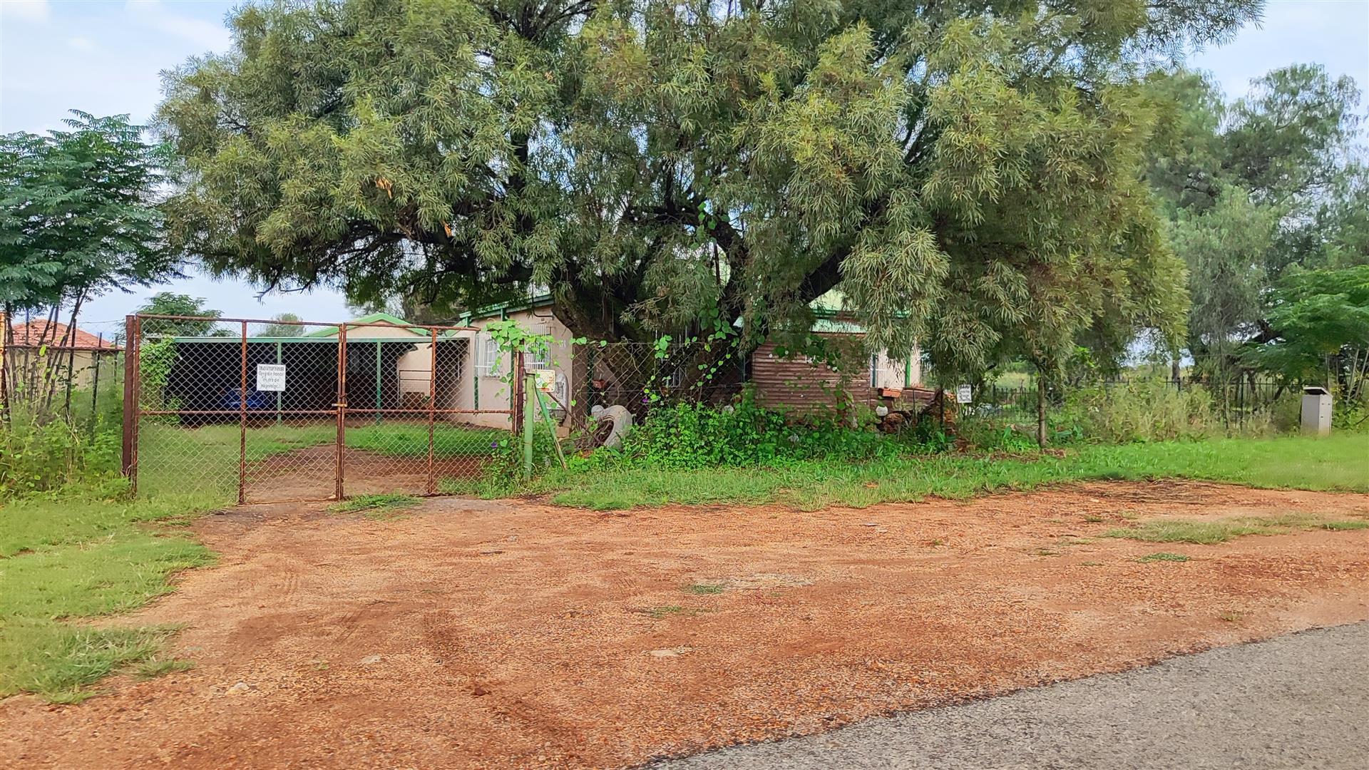 Front View of property in Daleside