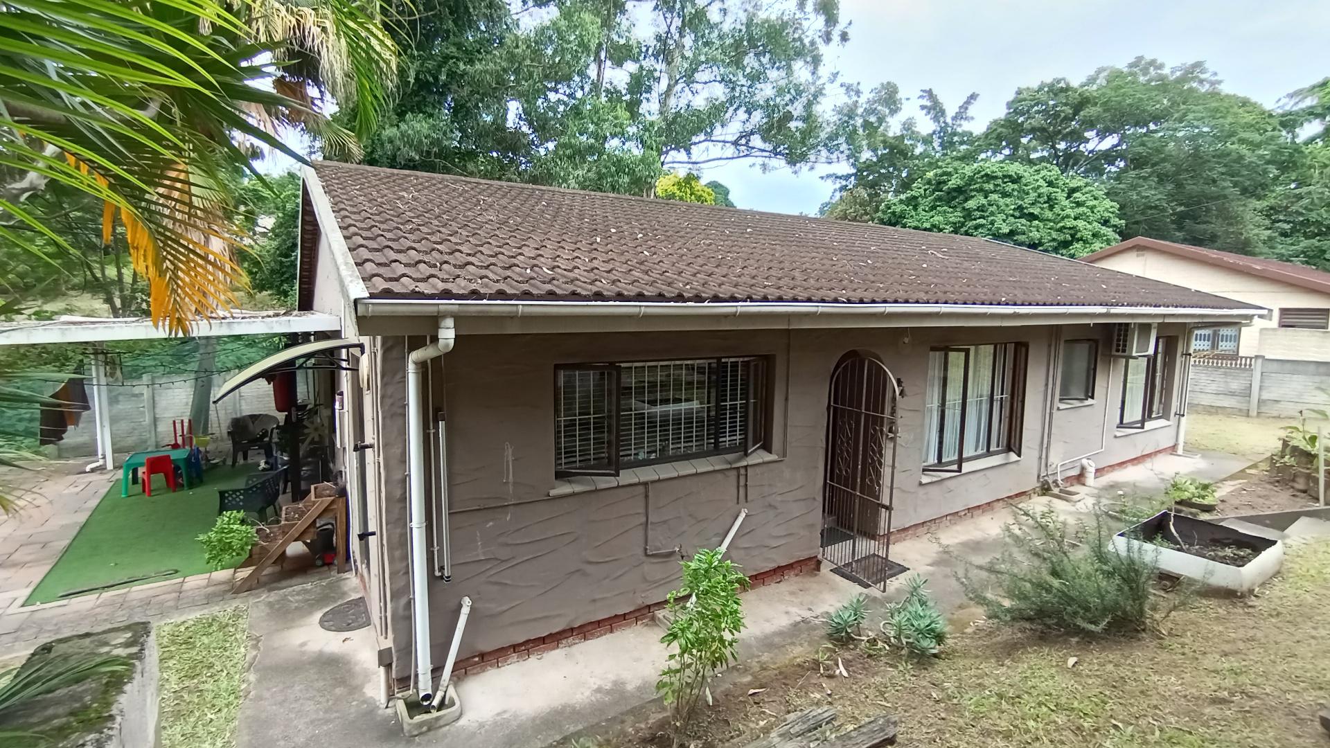 Front View of property in Queensburgh