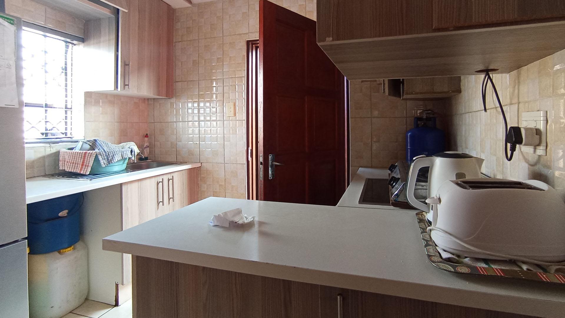 Kitchen - 5 square meters of property in Clayville