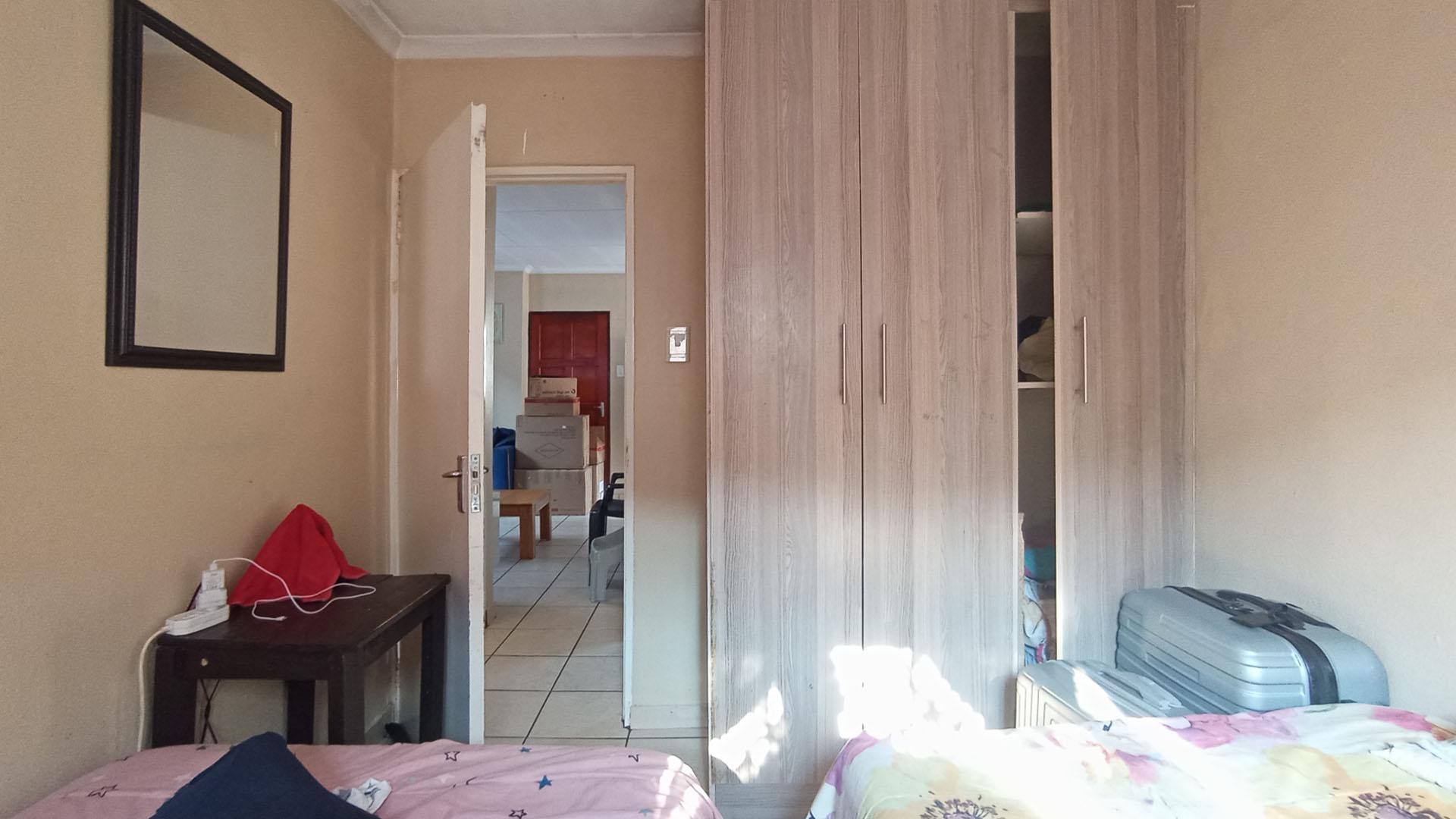 Bed Room 2 - 9 square meters of property in Clayville