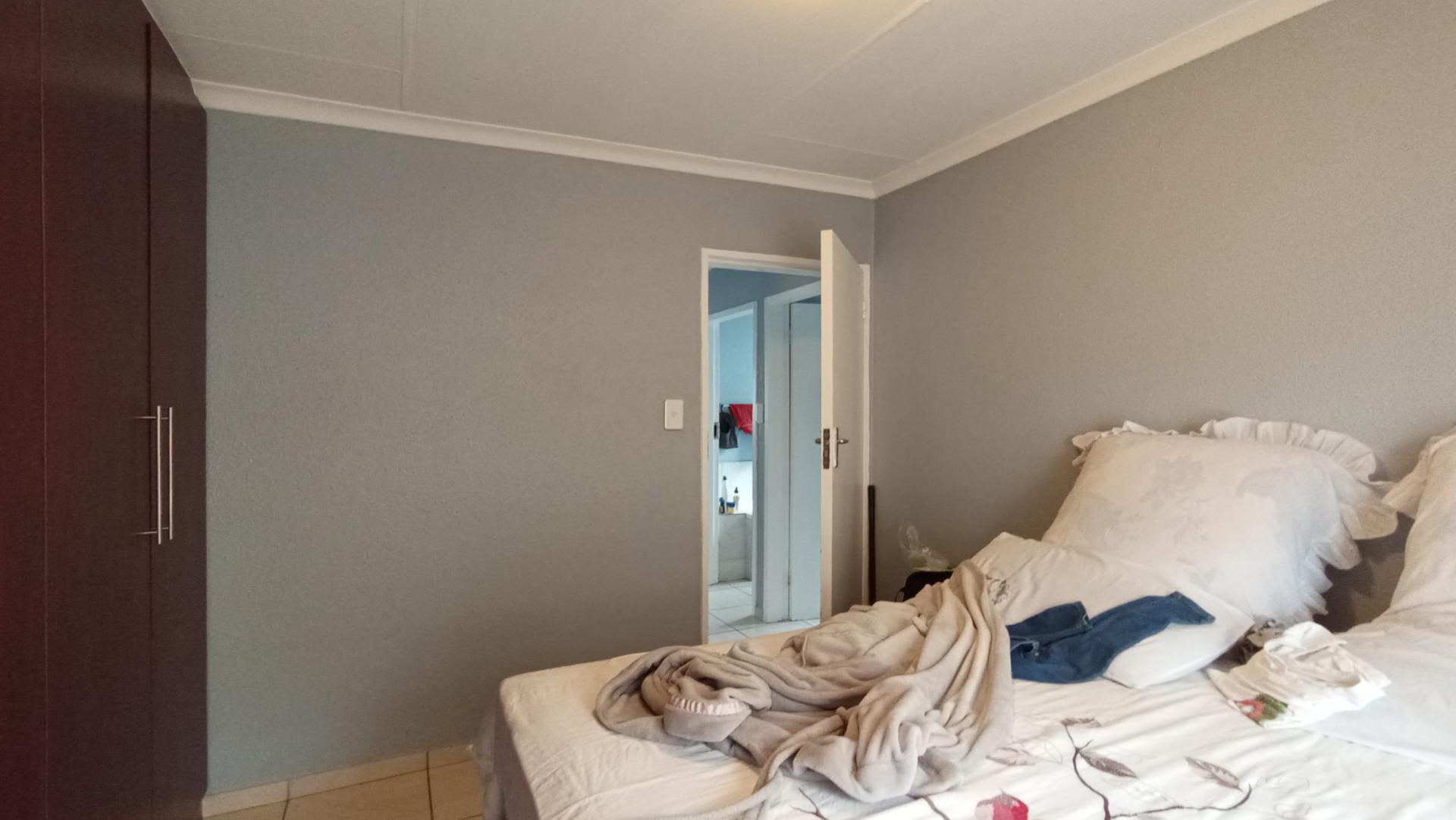 Bed Room 1 - 12 square meters of property in Riverlea - JHB