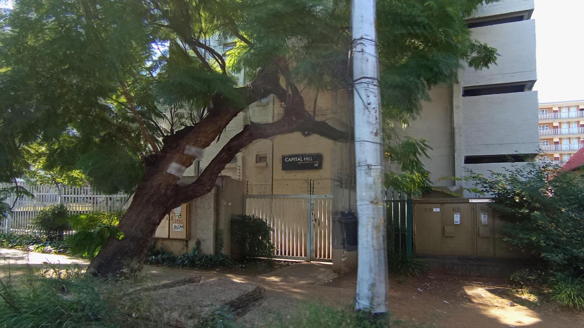 Front View of property in Arcadia
