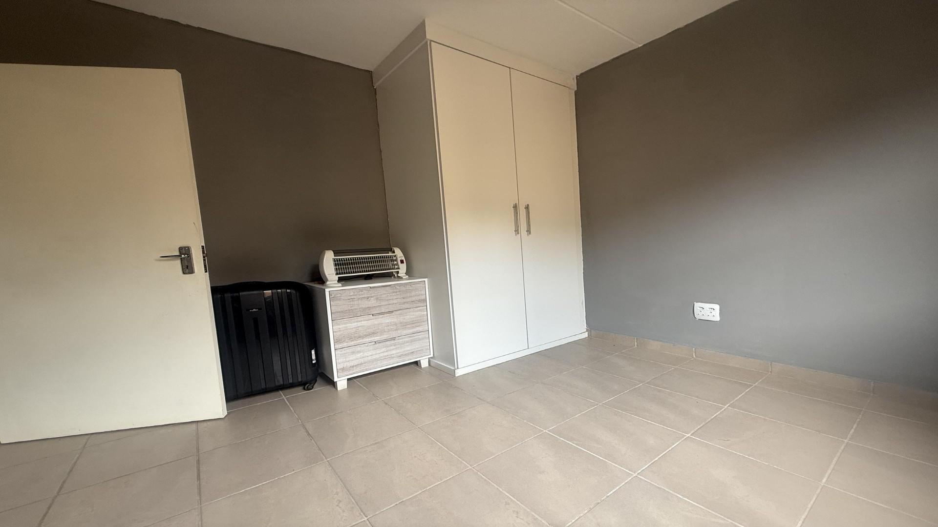 Bed Room 2 of property in Albertsdal