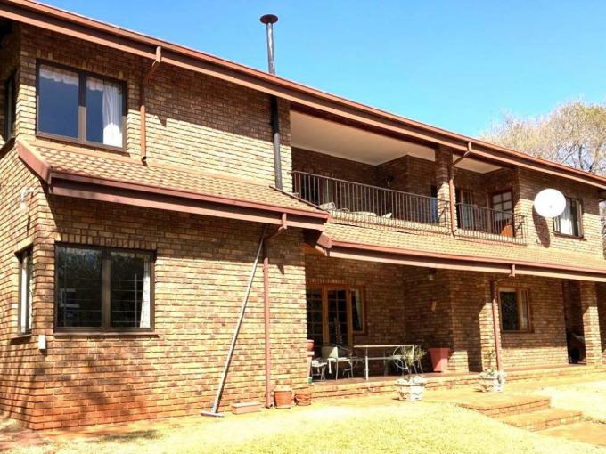 4 Bedroom House for Sale For Sale in Ninapark - MR671370