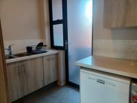  of property in Queenswood