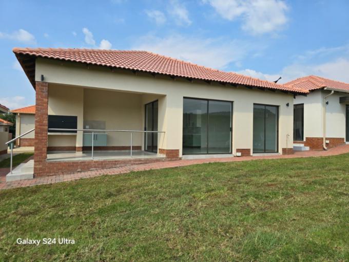 2 Bedroom House for Sale For Sale in Hartbeespoort - MR671415