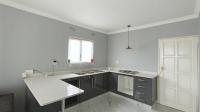 Kitchen - 11 square meters of property in Valdin Heights