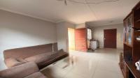 Lounges - 15 square meters of property in Clayville