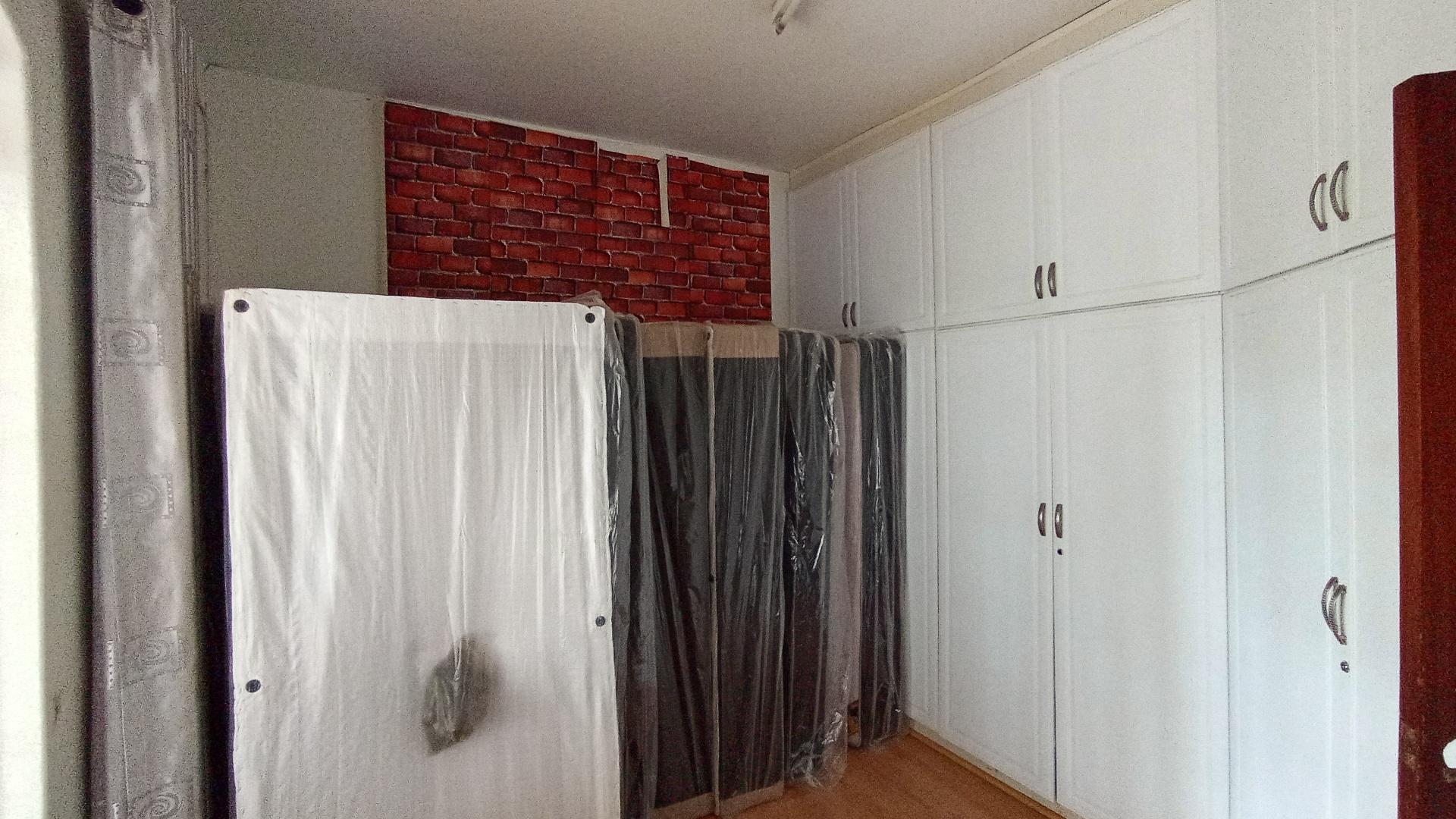 Bed Room 4 - 12 square meters of property in Reservior Hills