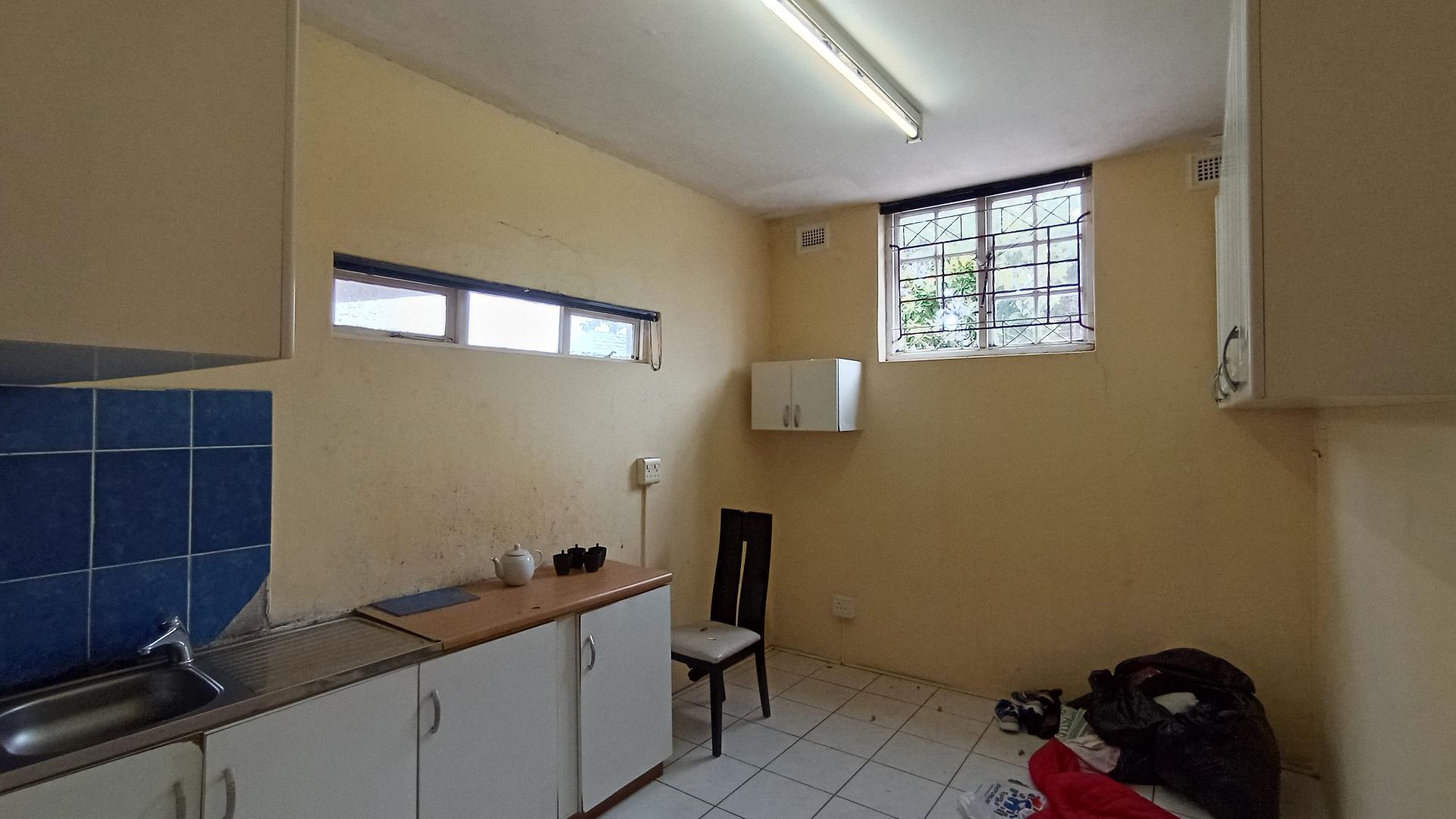 Kitchen - 56 square meters of property in Reservior Hills