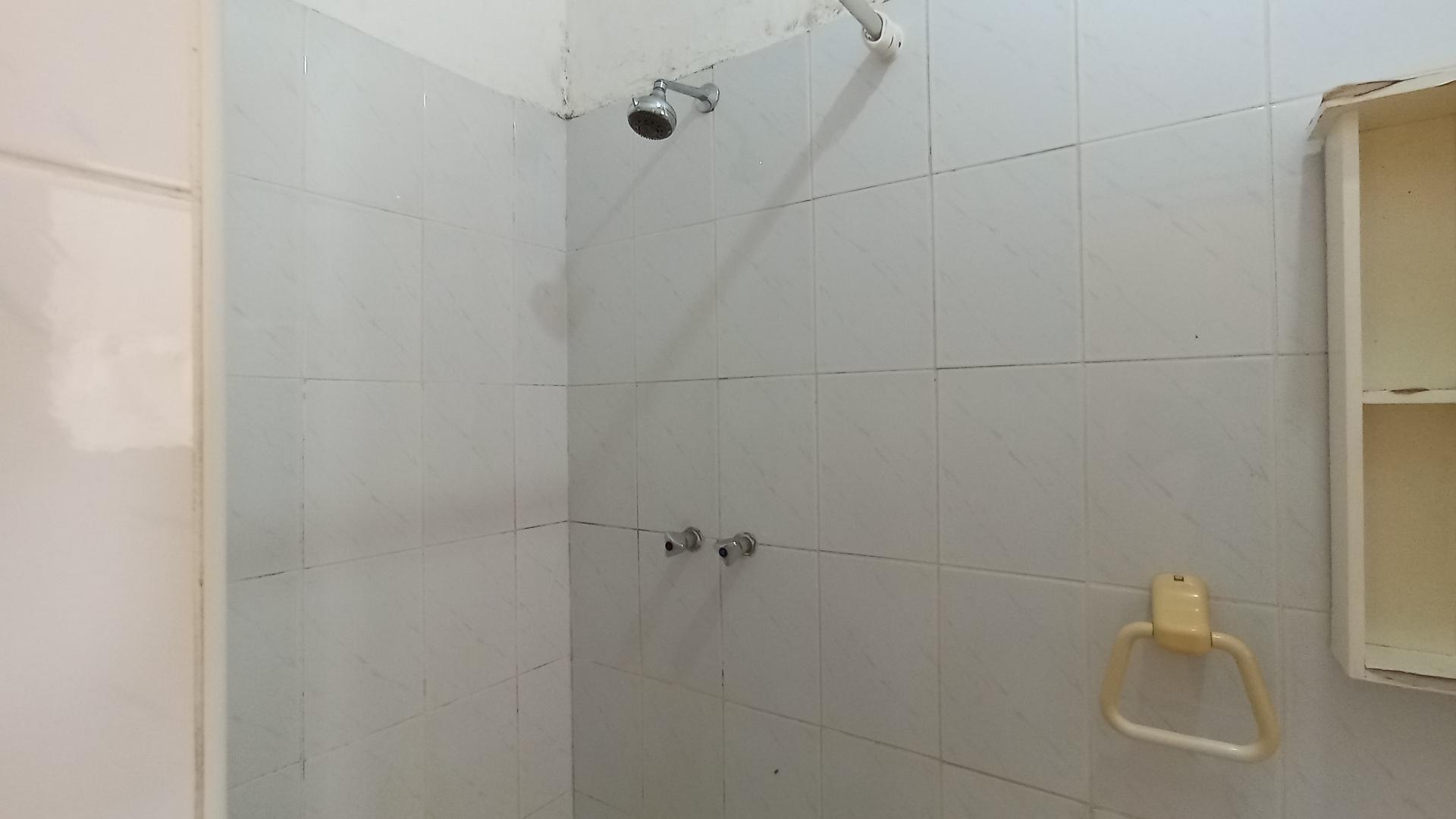 Bathroom 3+ - 10 square meters of property in Reservior Hills