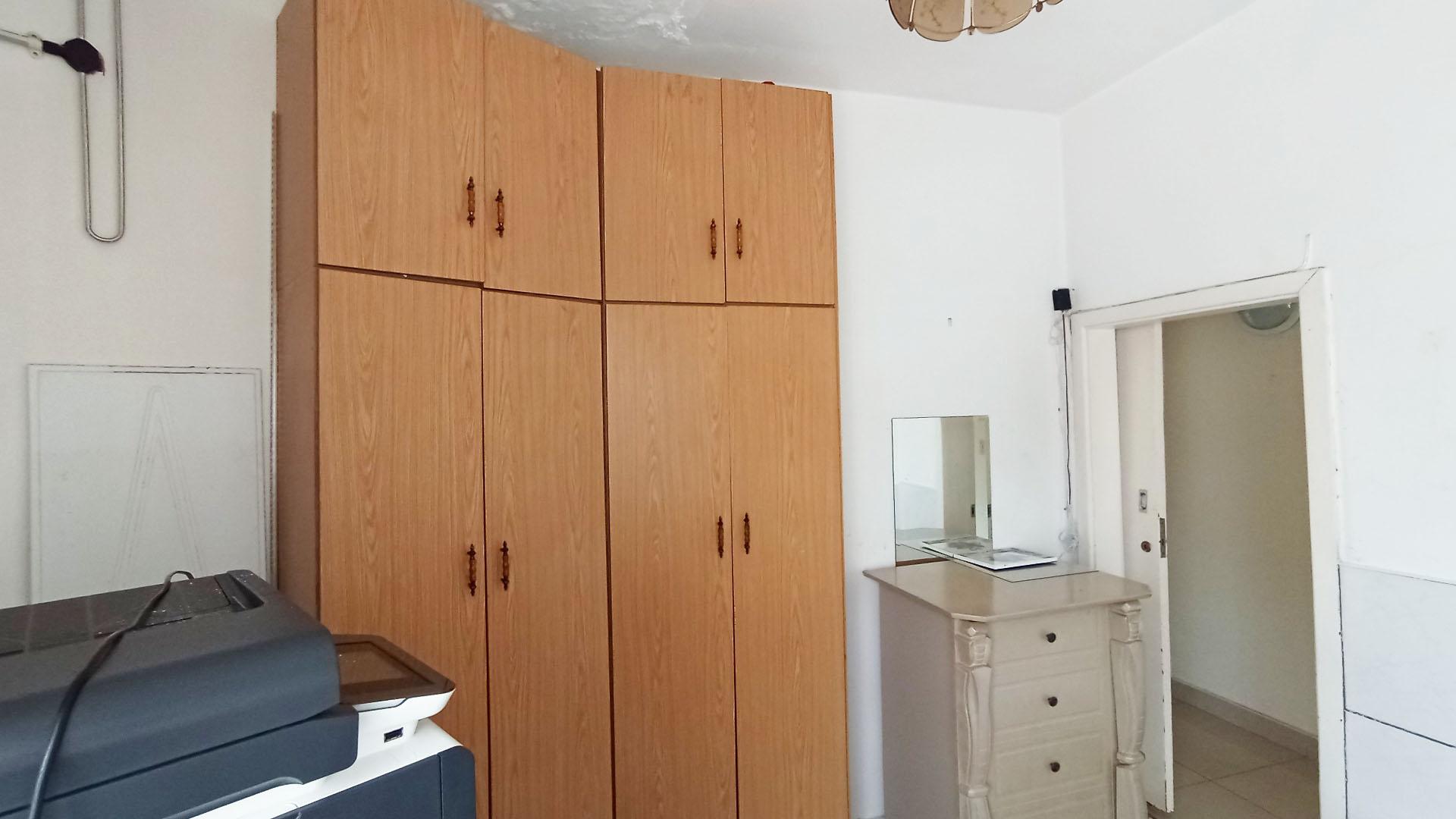 Bed Room 1 - 8 square meters of property in Reservior Hills