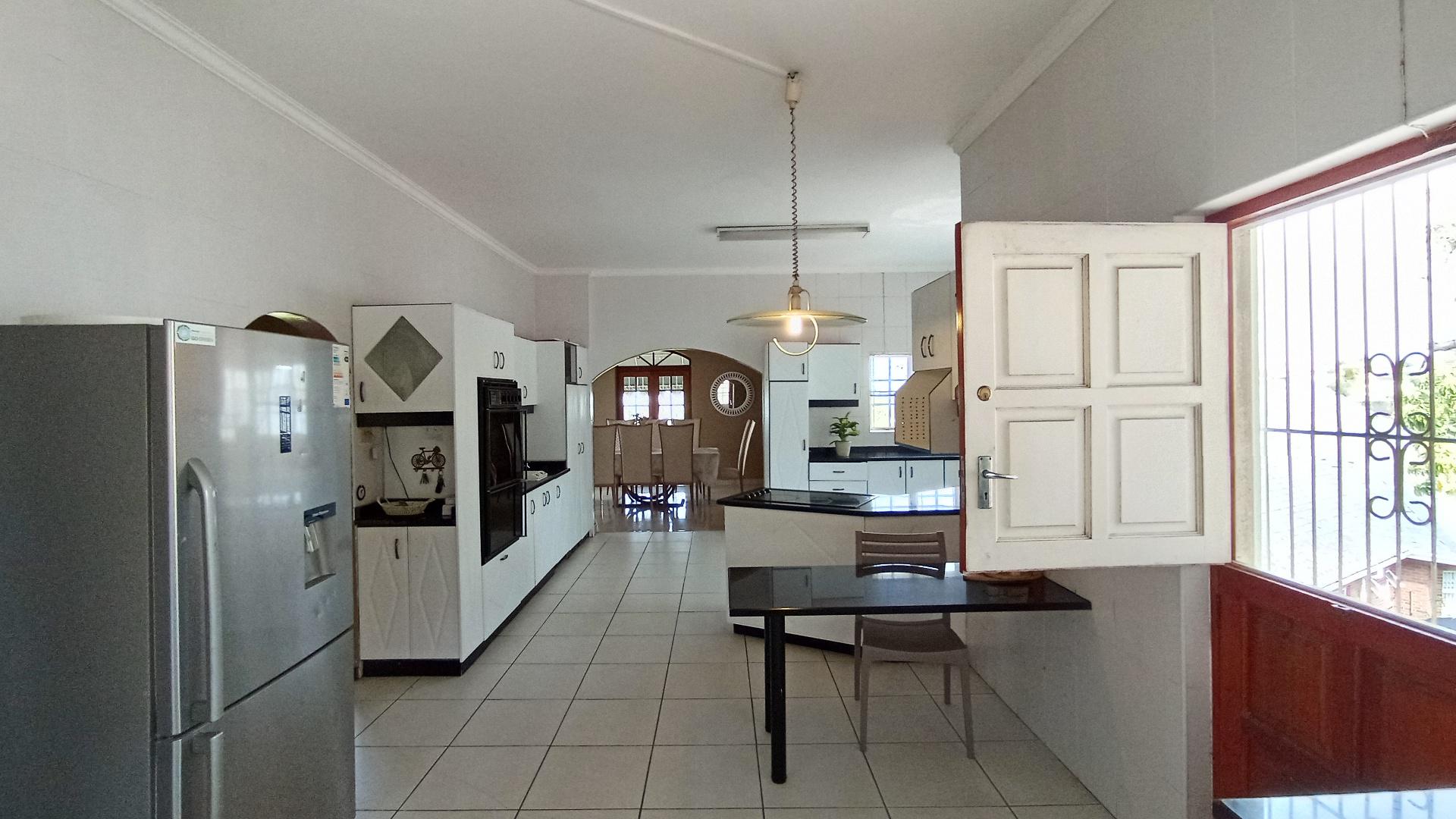 Kitchen - 56 square meters of property in Reservior Hills