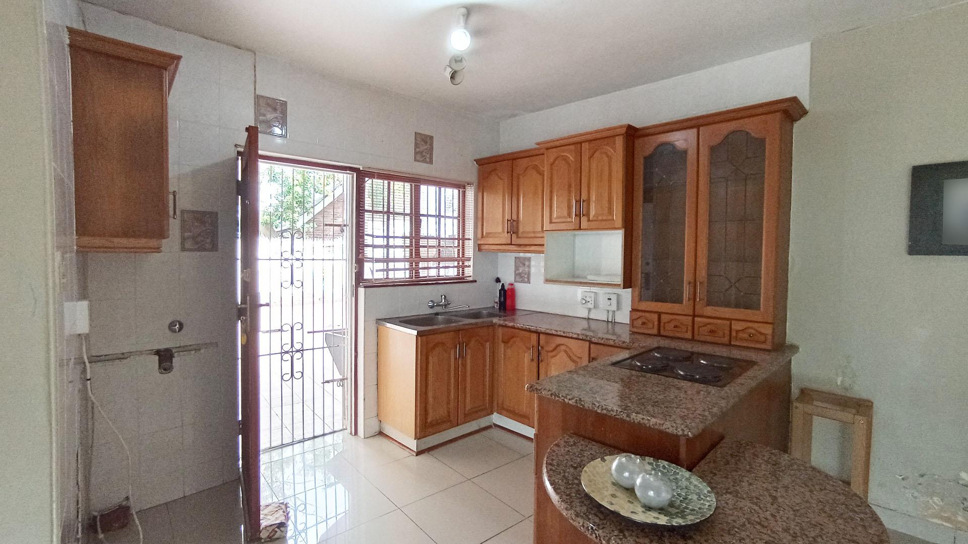 Kitchen - 56 square meters of property in Reservior Hills