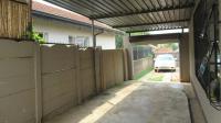 Spaces - 58 square meters of property in Florida Lake