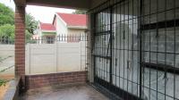 Patio - 9 square meters of property in Florida Lake