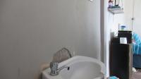 Bathroom 2 - 3 square meters of property in Florida Lake