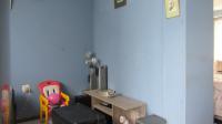 Lounges - 46 square meters of property in Florida Lake