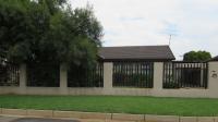 Front View of property in Florida Lake
