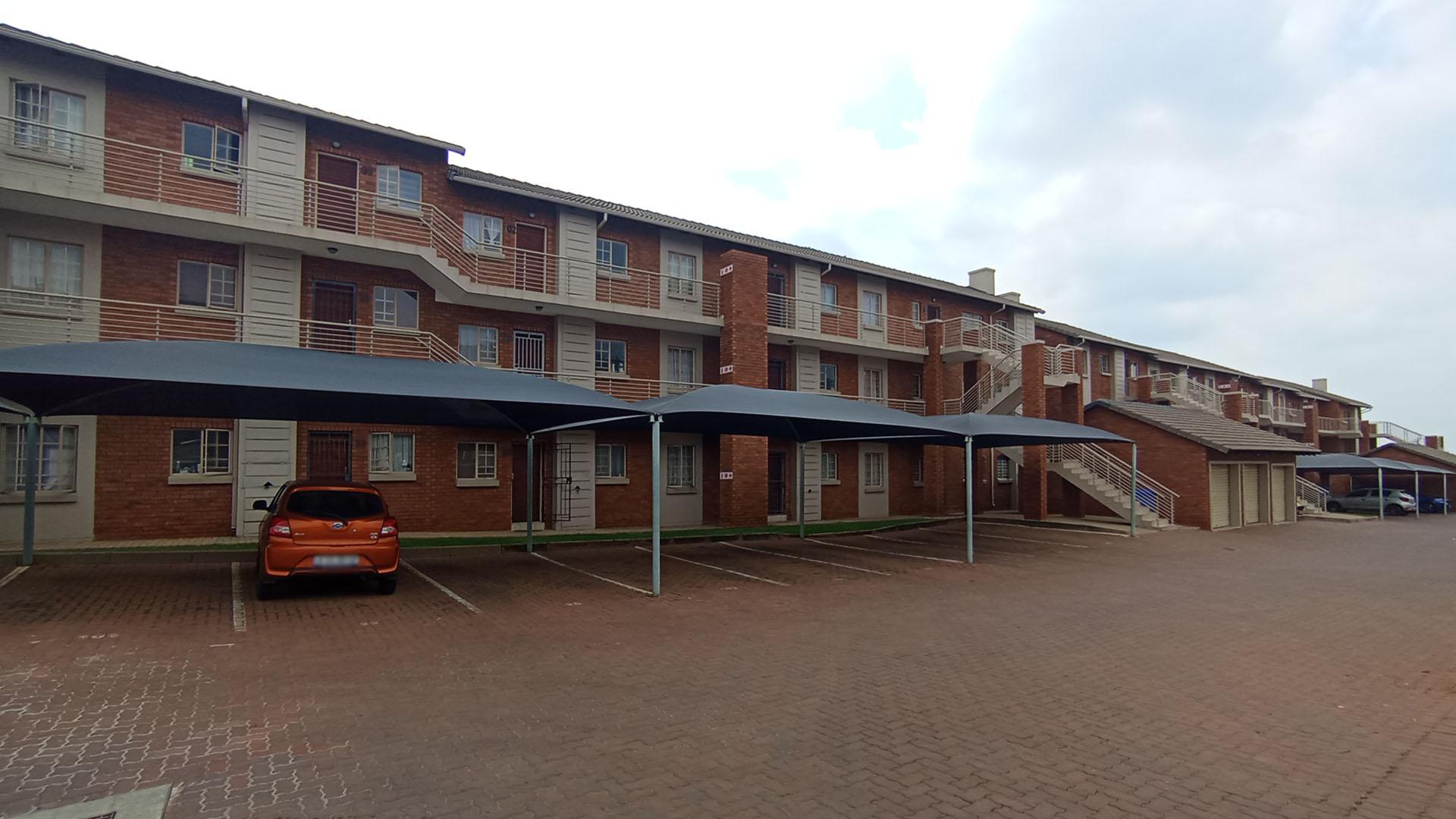 Front View of property in Monavoni