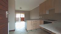 Kitchen - 8 square meters of property in Monavoni