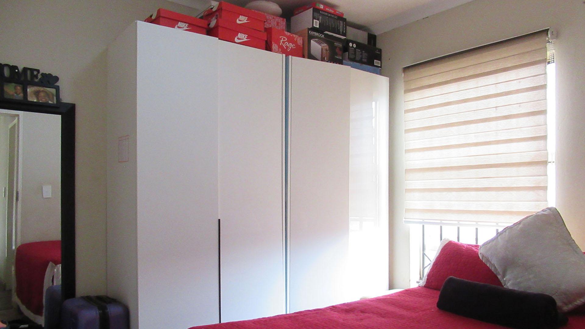 Bed Room 2 - 9 square meters of property in Devland