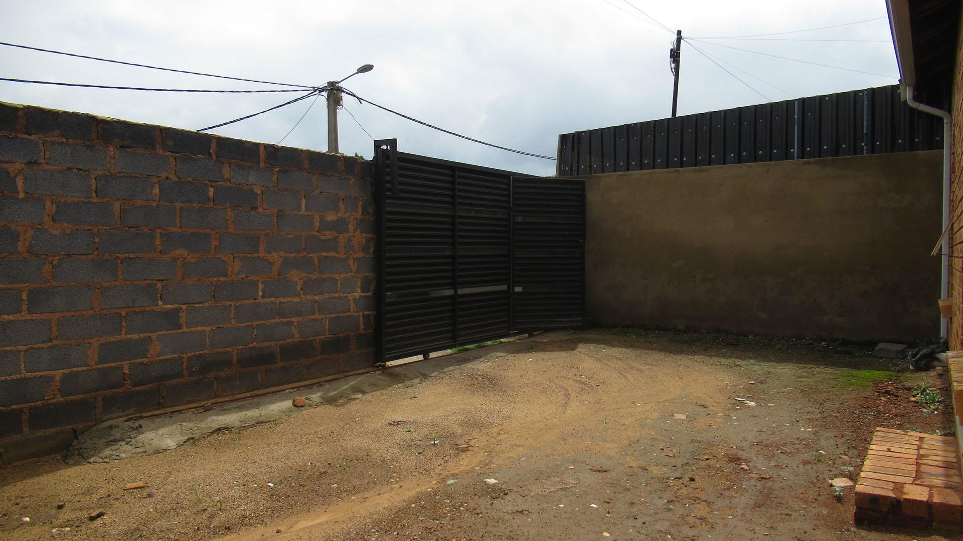 Front View of property in Devland